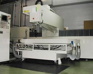 Laser processing machine